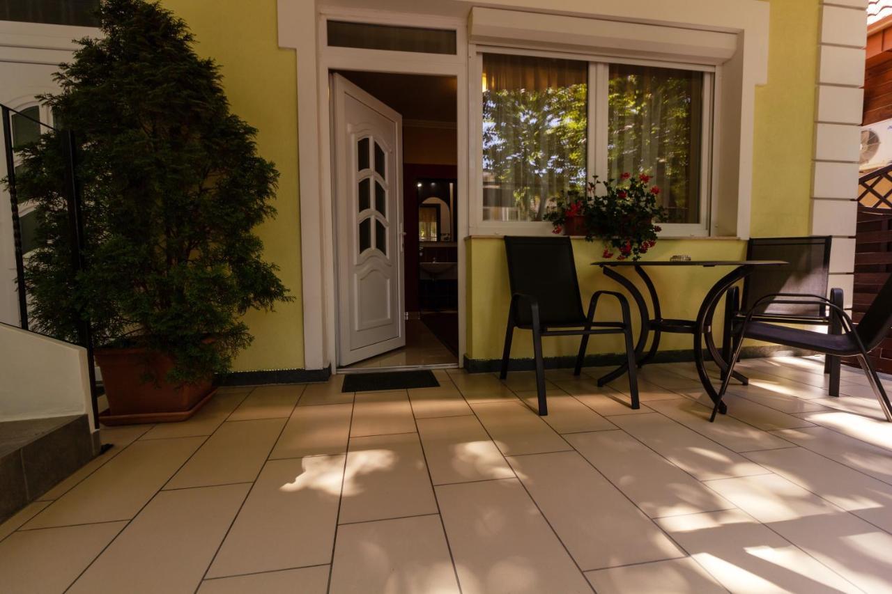 Bella Villa Siofok Bagian luar foto