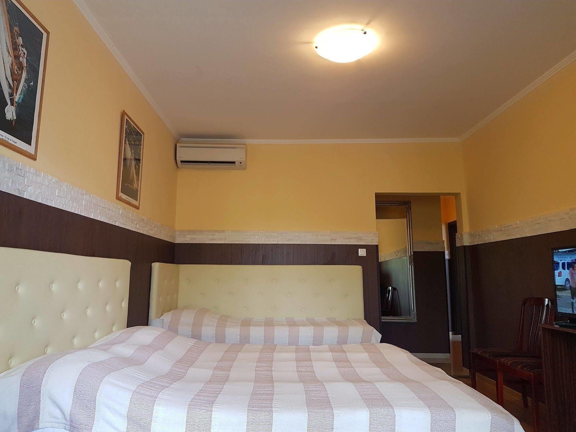 Bella Villa Siofok Bagian luar foto